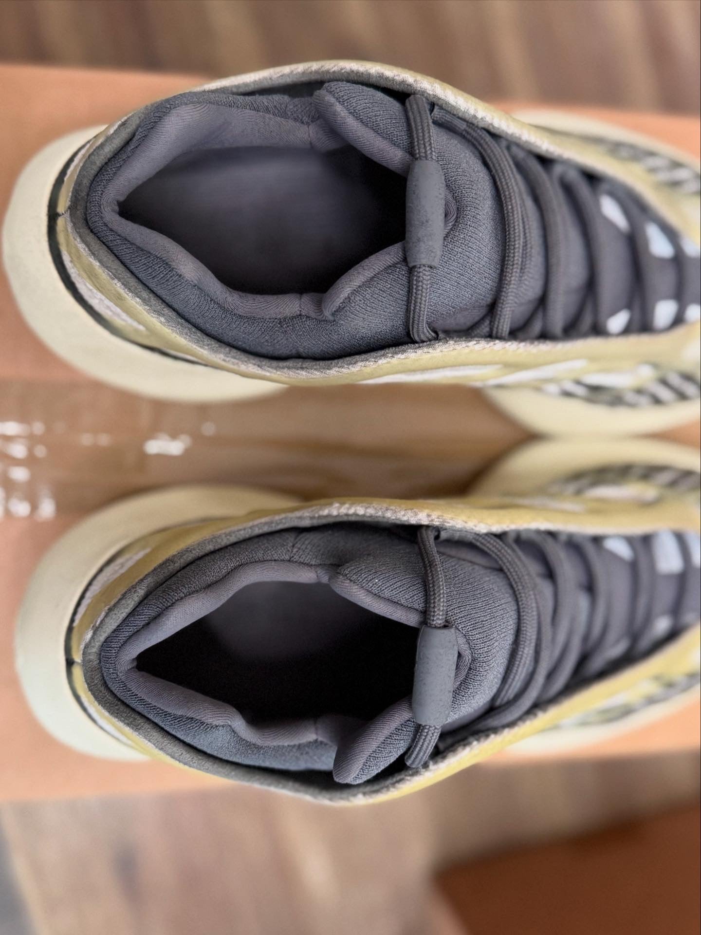 Yeezy 700 v3 Salt Fade (Pre-Owned, Like New)