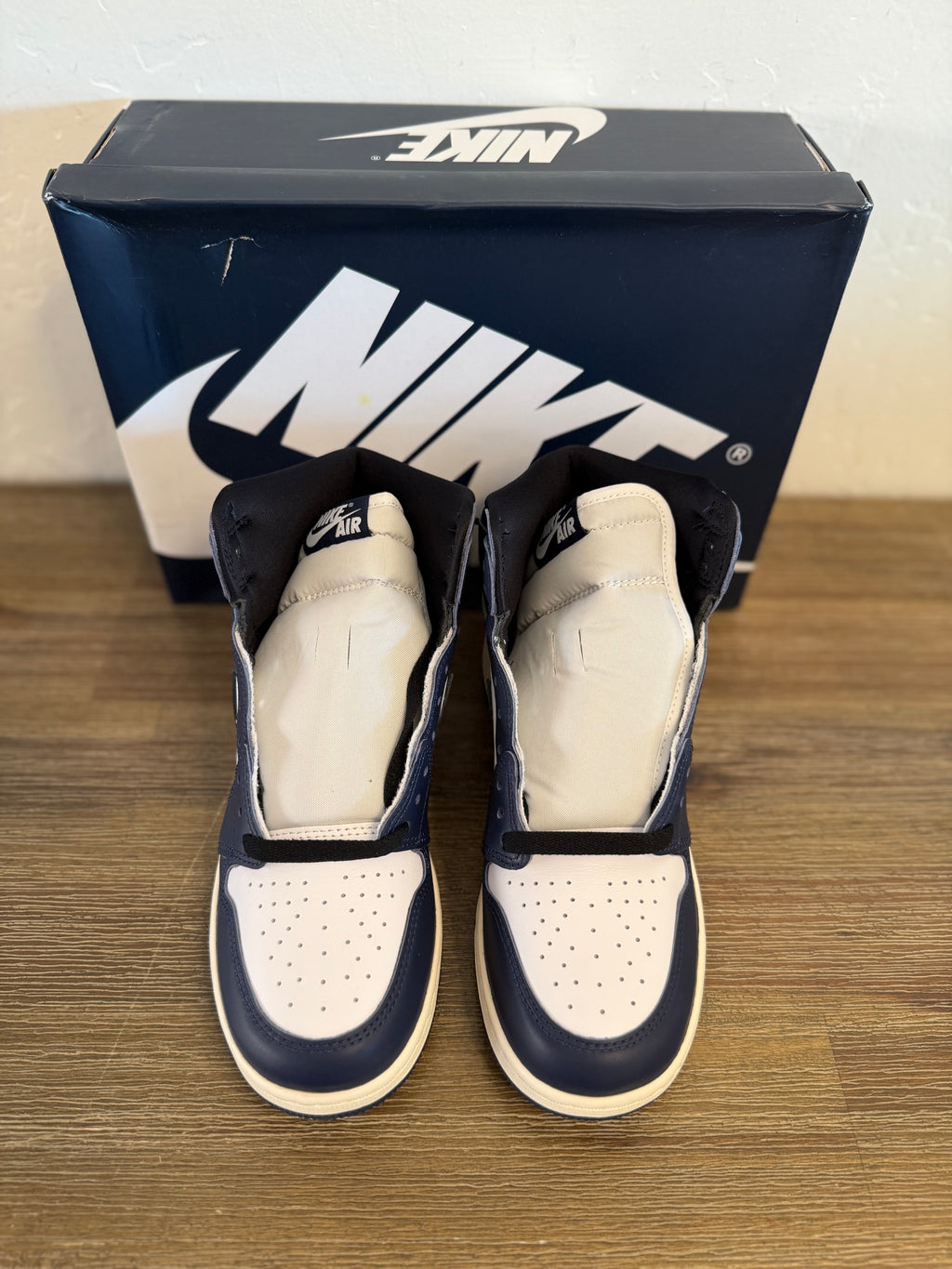 Jordan 1 Mid Midnight Navy