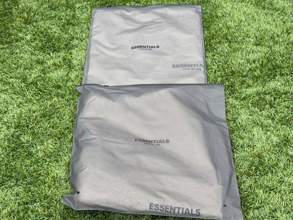 ESSENTIALS TEE / SHORTS SET