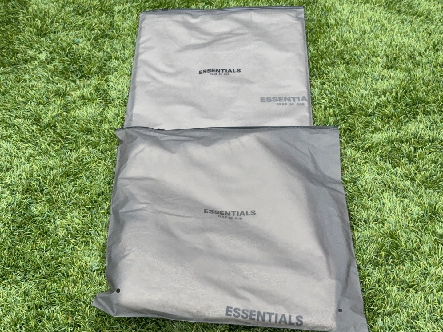 ESSENTIALS TEE / SHORTS SET