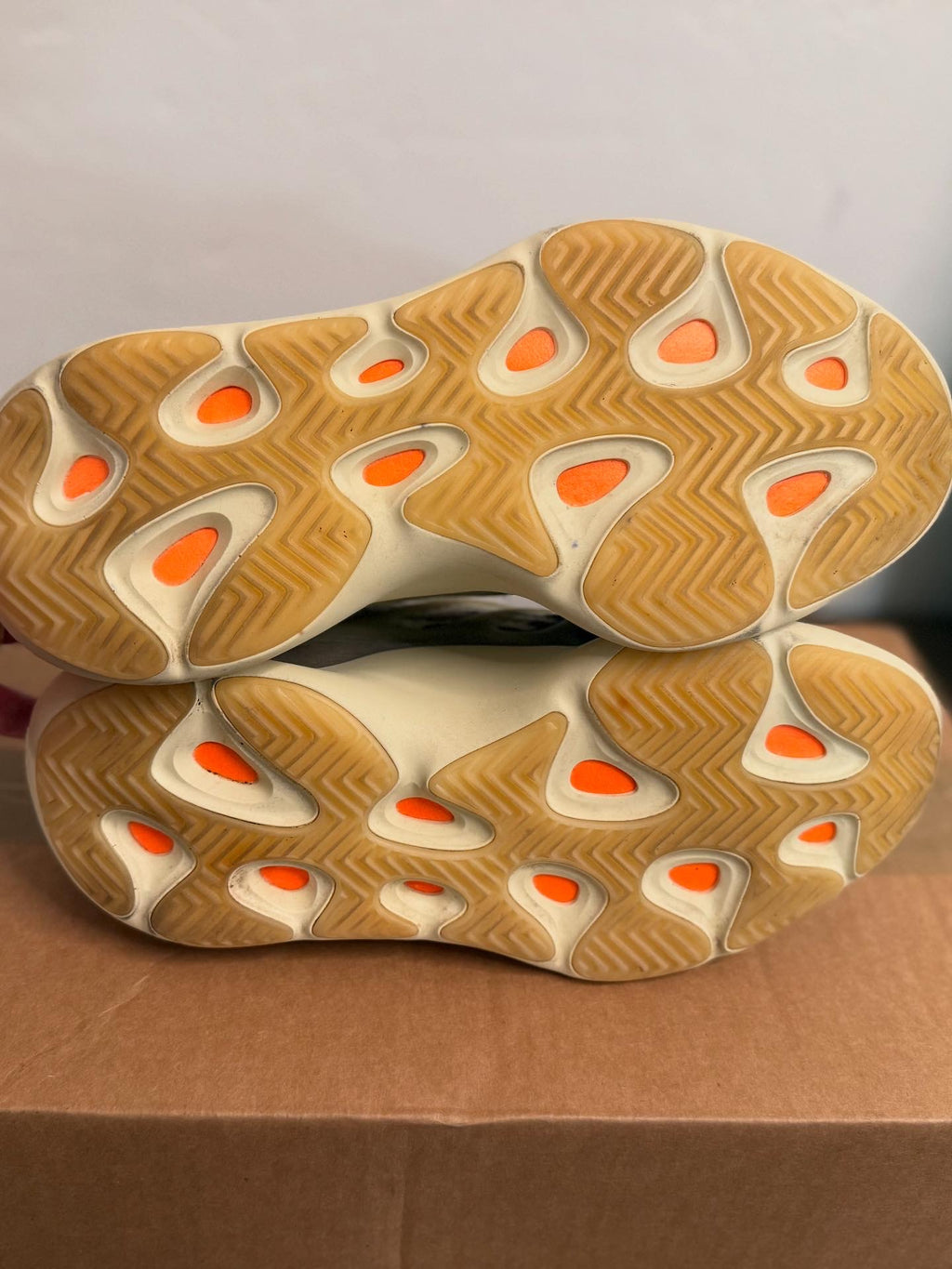 Yeezy 700 v3 Salt Fade (Pre-Owned, Like New)