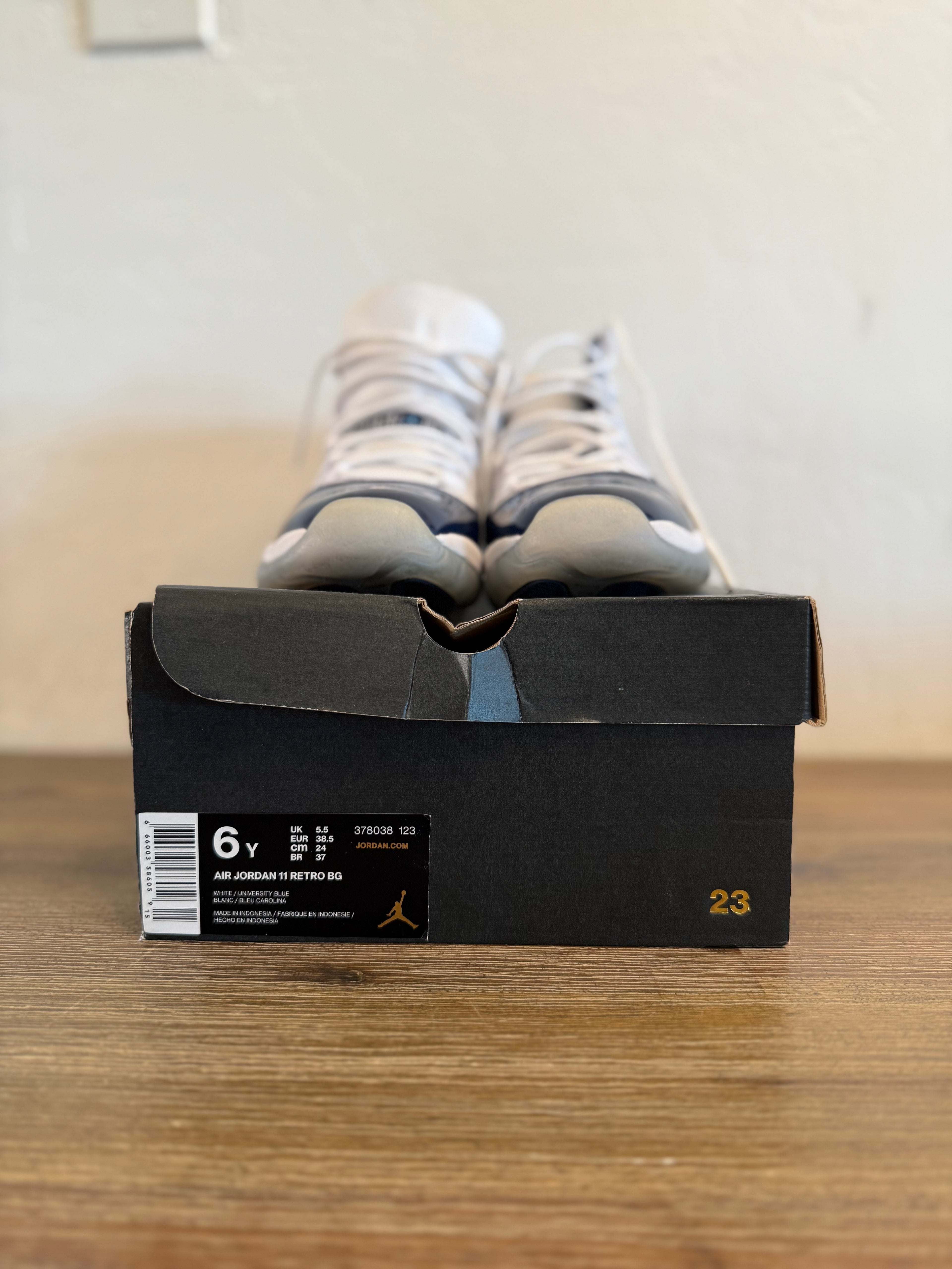 Jordan 11 UNC Win Like 82 (Pre-Owned Like New)