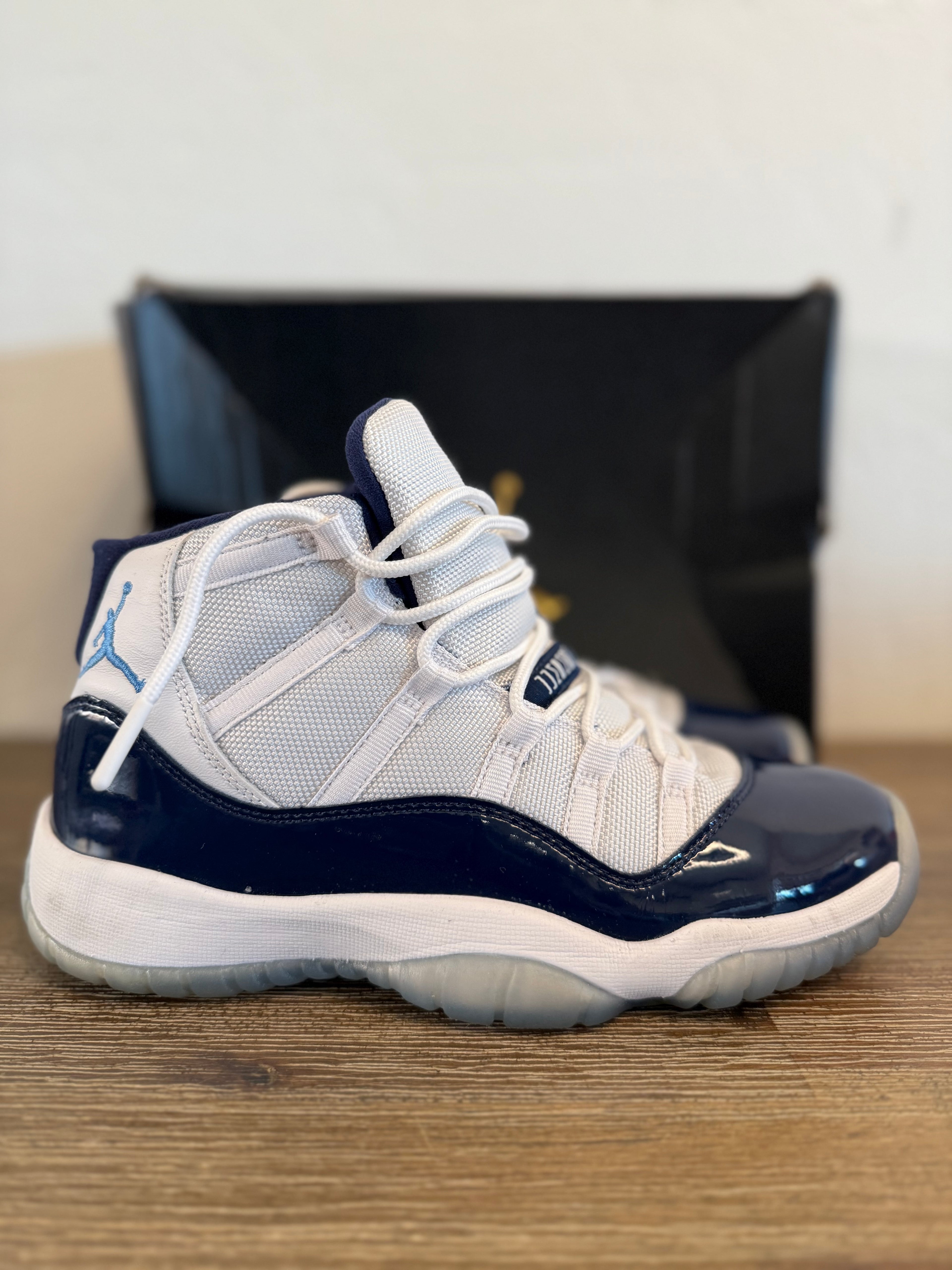 Jordan 11 UNC Win Like 82 (Pre-Owned Like New)
