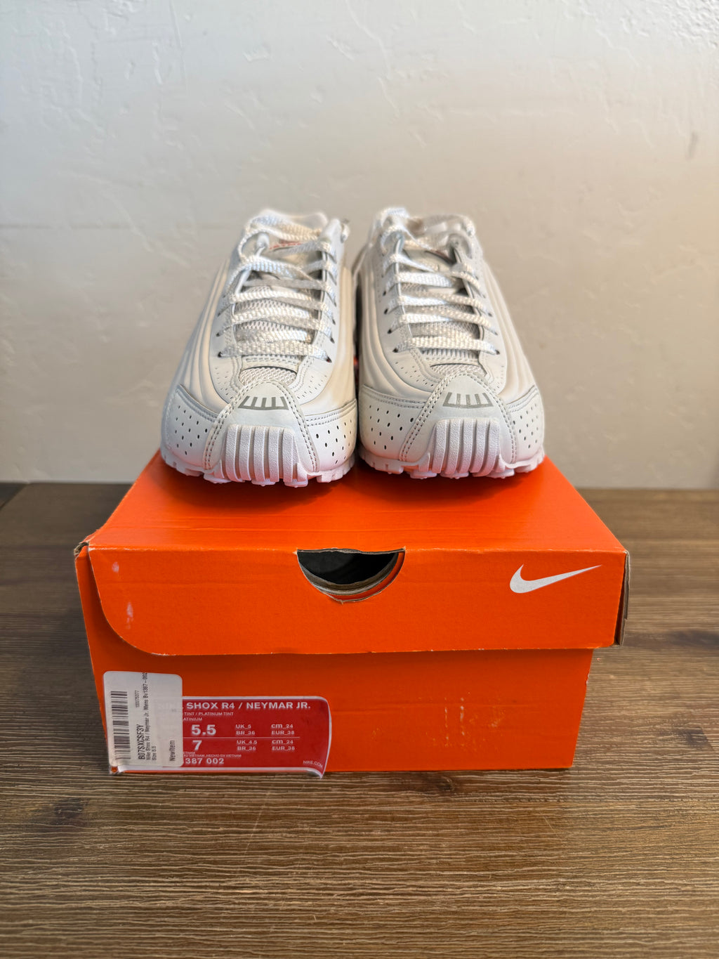 Nike Shox R4 Neymar Jr Platinum Tint GS (Brand New)