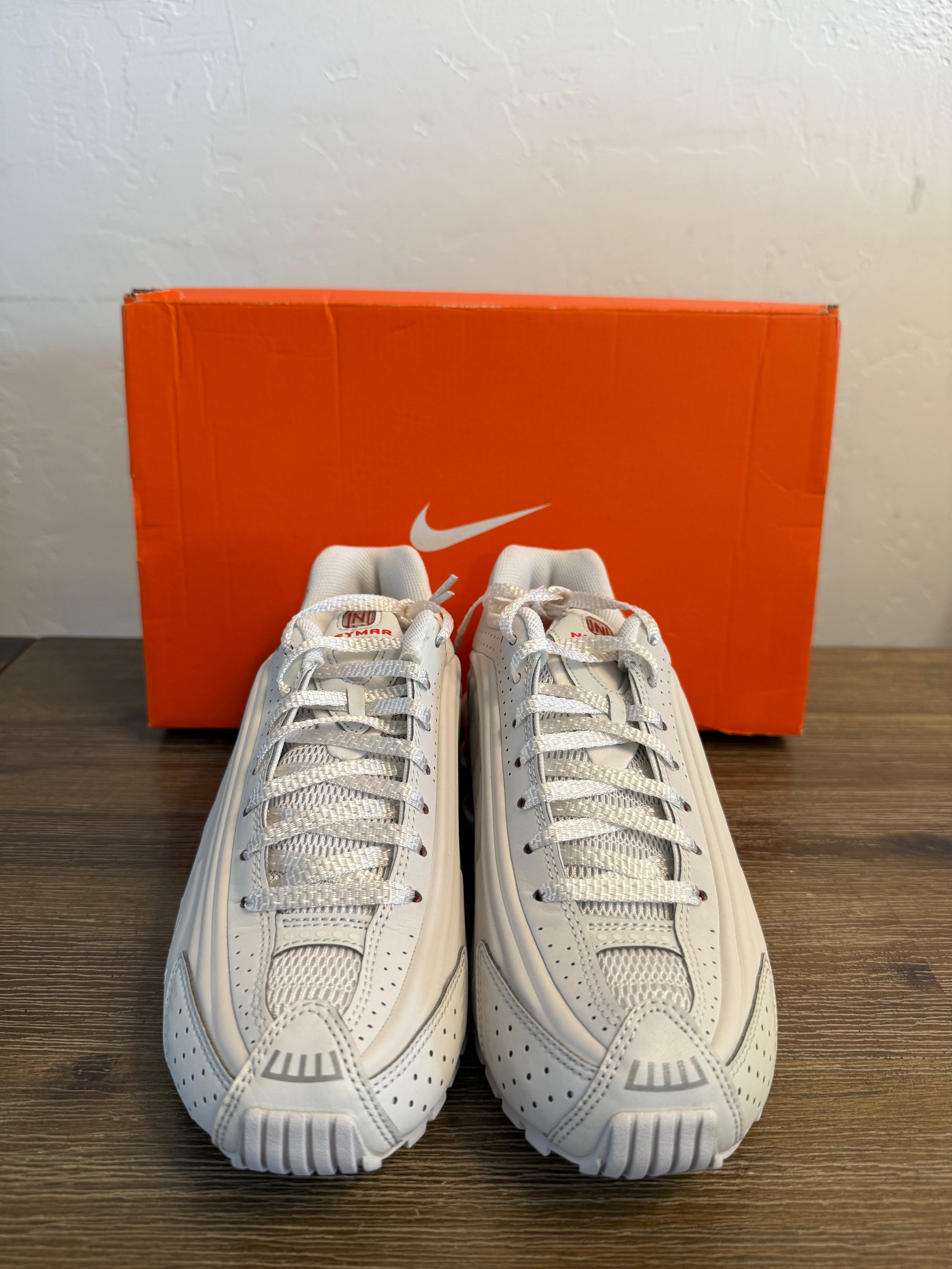 Nike Shox R4 Neymar Jr Platinum Tint GS (Brand New)