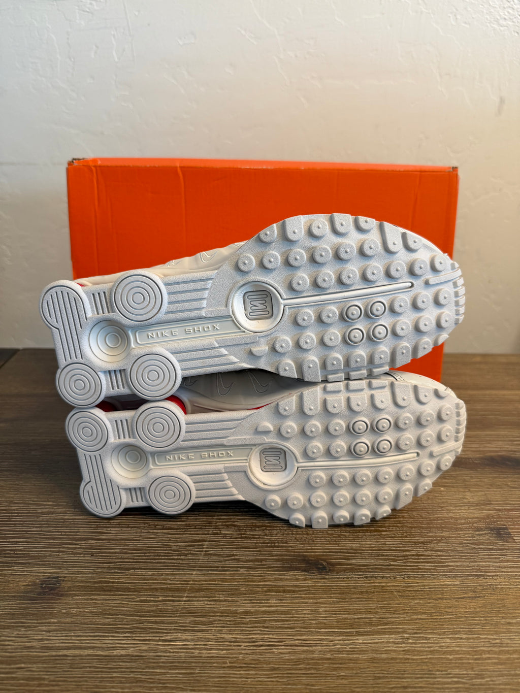 Nike Shox R4 Neymar Jr Platinum Tint GS (Brand New)